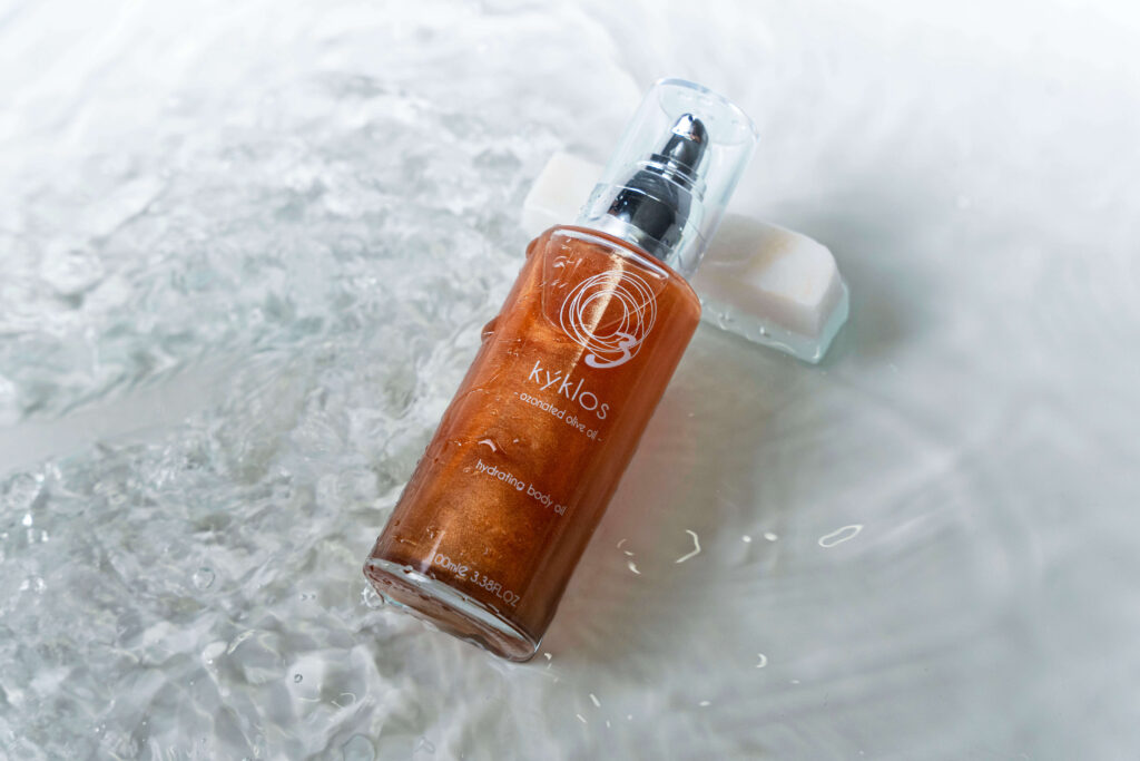 Shimmering body oil Kyklos Cosmetics